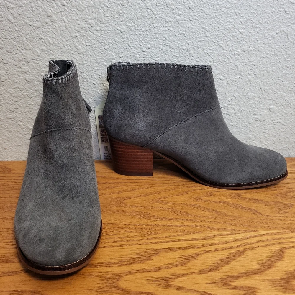 NWT Toms Gray Heeled Booties Size 8